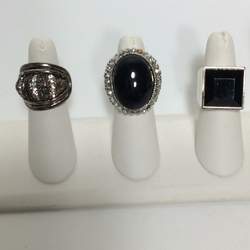 Black Ring Trio